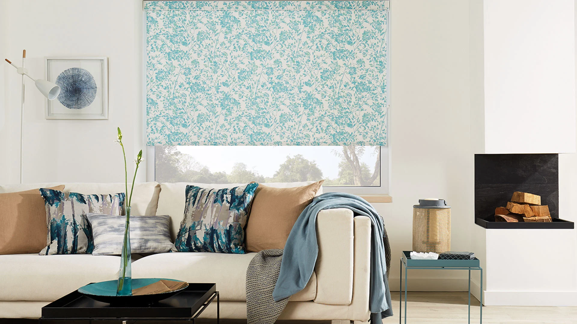 Roller blinds fitting project